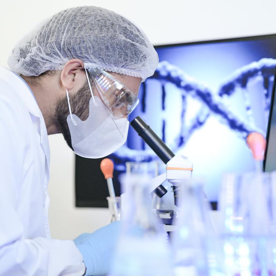 Глава РАН предрёк появление технологии генетического моделирования детей. Президент Российской академии наук считает, что в обозримом будущем у родителей появится возможность "конструировать" будущего ребёнка. По его словам, государство должно готовиться к этому законодательно, поскольку запреты окажутся бесполезны