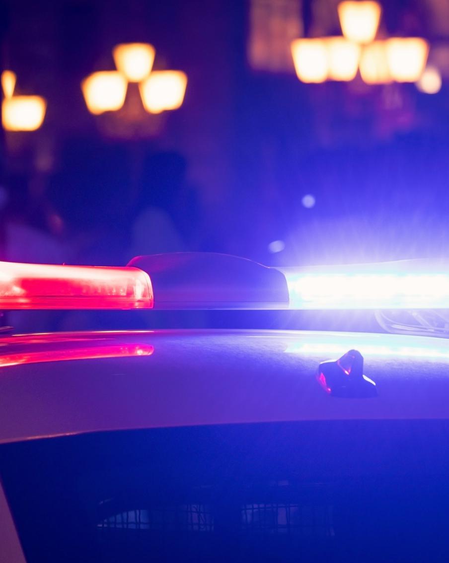 СК возбудил уголовное дело после крушения поезда в Ульяновской области. Следователи устанавливают причины схода семи пассажирских вагонов состава Челябинск — Москва. Происшествие квалифицировано как нарушение правил безопасности движения на железнодорожном транспорте