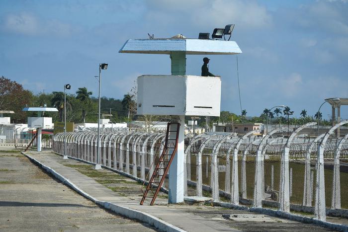 Из-за чего Куба решила освободить более 2000 заключённых