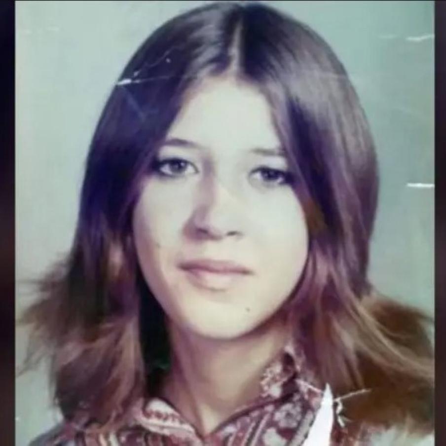 В США раскрыли дело 50-летней давности: юную девушку убил Тед Банди. Анализы, которые стали доступны с помощью современных технологий, "неопровержимо подтвердили, что ДНК с тела жертвы принадлежит серийному маньяку-убийце"