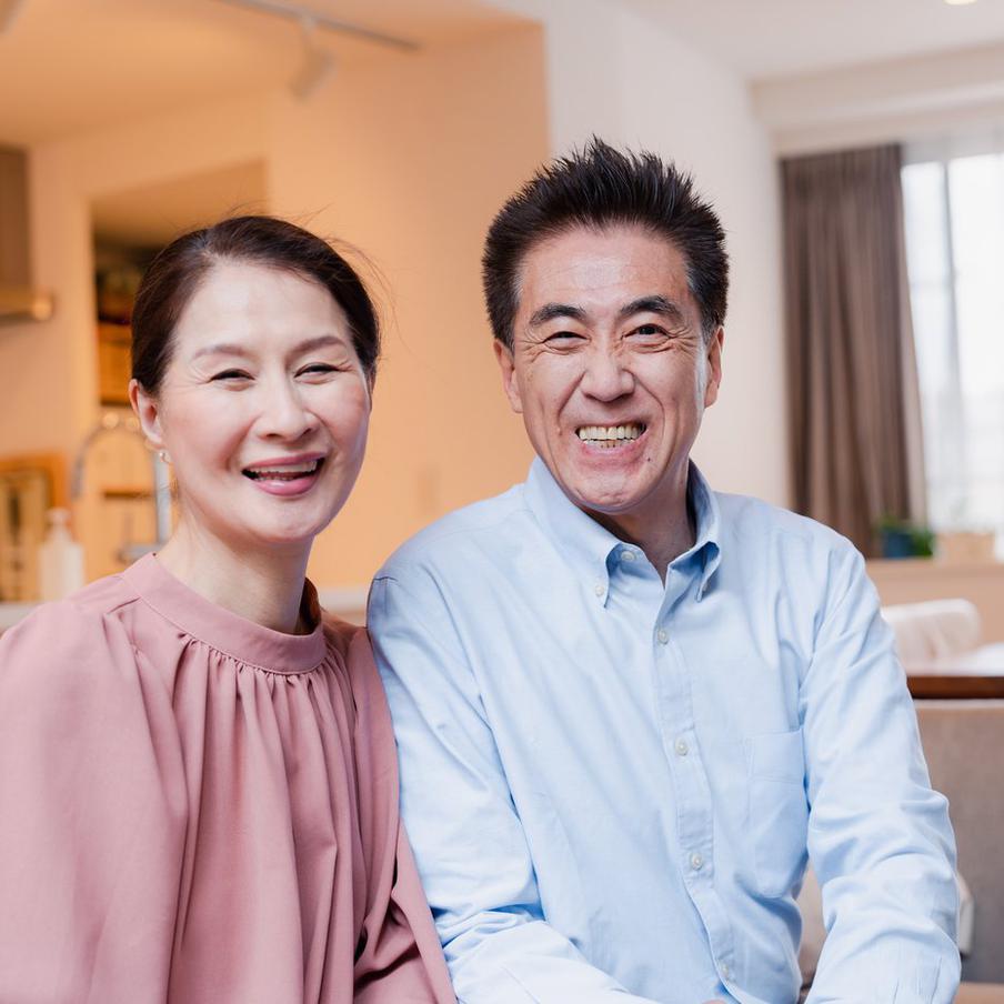 Bloomberg: богатые китайцы уезжают в столицу Зимбабве. Как сообщает Bloomberg, в столице Зимбабве, Хараре, наблюдается стремительный рост интереса богатых китайцев к приобретению недвижимости премиум-класса. Этот процесс превращает город в новый центр притяжения для китайского капитала