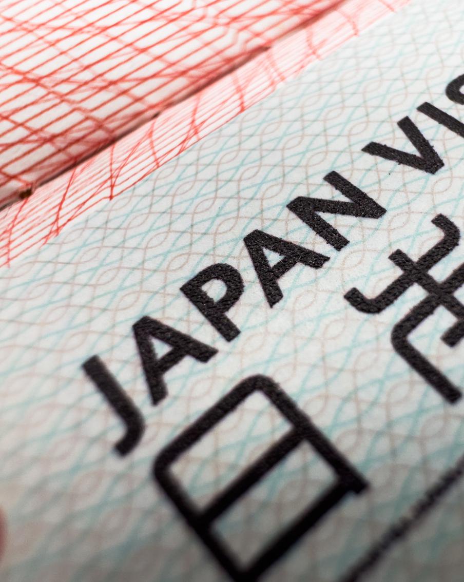 Власти Японии изменят условия получения рабочей визы иностранными гражданами. Японские власти планируют пересмотреть условия получения рабочих виз соискателями. Так для всех желающих работать в стране может потребоваться обязательное подтверждение уровня владения японским языком