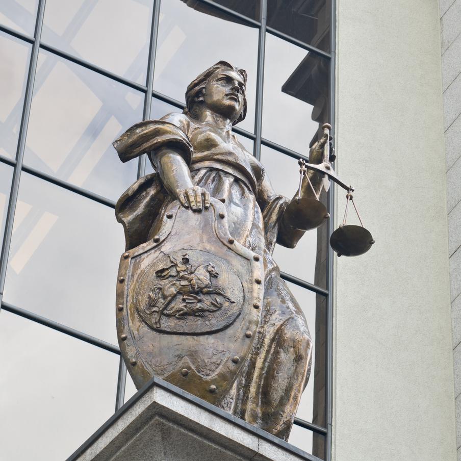 Россиянке грозит до 15 лет тюрьмы за донат внутренней валютой Telegram. Шестидесятилетняя жительница Подмосковья была отправлена под стражу до конца мая за донат экстремистской организации внутренней валютой мессенджера. Отмечается, что в случае признания вины ей грозит 15 лет лишения свободы