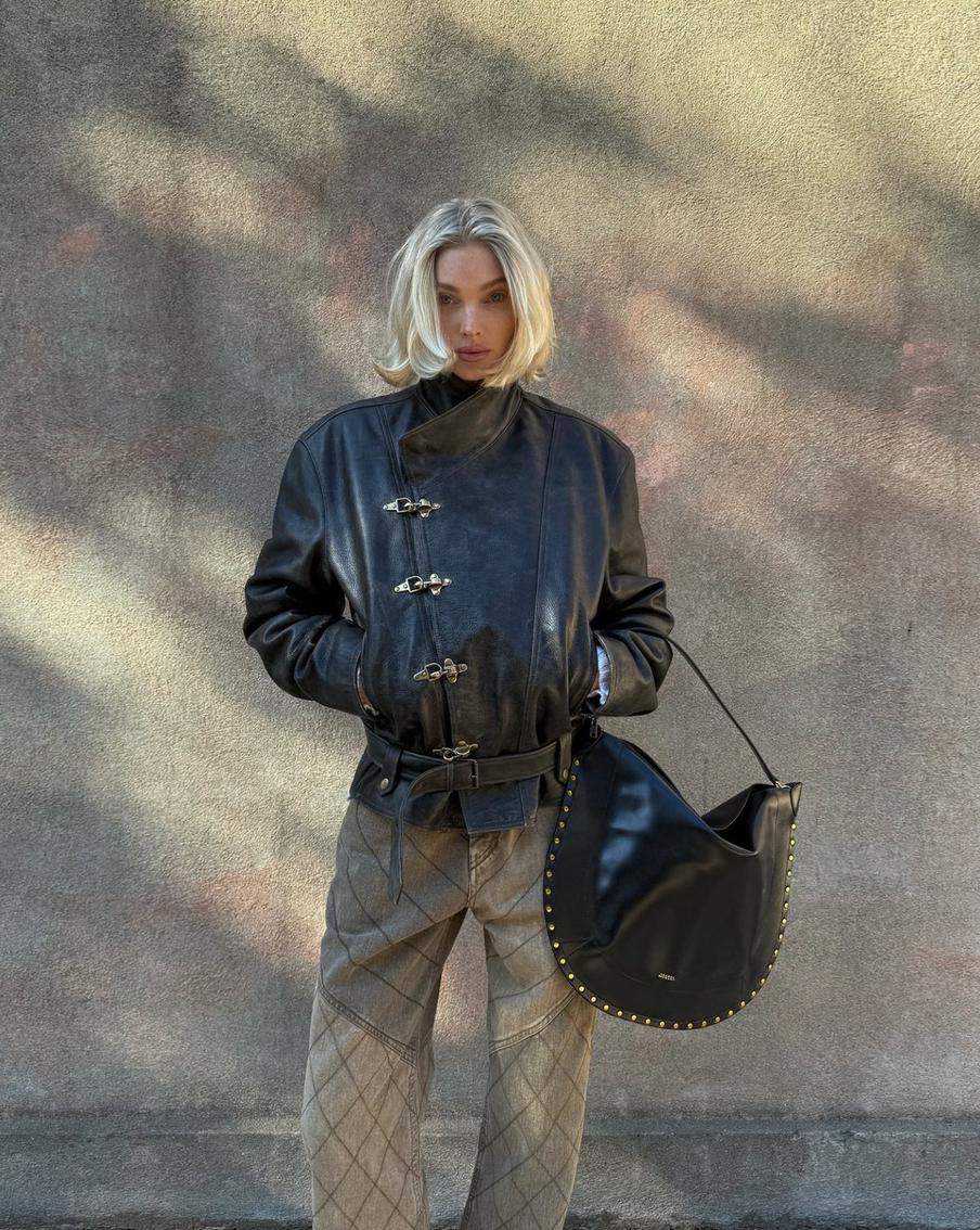 Восточные мотивы в моде: как носить воротник-стойку и выглядеть стильно