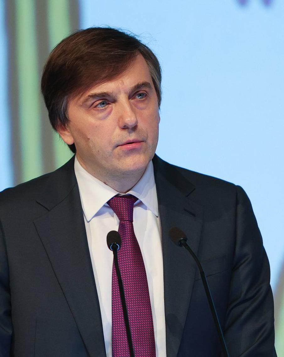 Кравцов ответил на идею о переходе к десятилетнему обучению в школах. Министерство просвещения Российской Федерации выступило с официальным заявлением по поводу идеи перехода на десятилетний срок обучения в школах