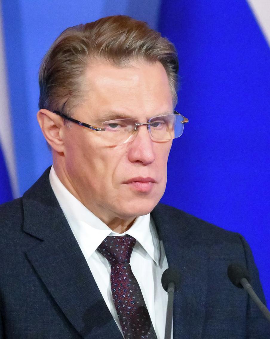 В Минздраве РФ рассказали о состоянии первого получившего вакцину от рака пациента. Первый получивший российскую вакцину от рака пациент хорошо себя чувствует и не имеет каких-либо жалоб. Отмечается, что лечение будет продолжено