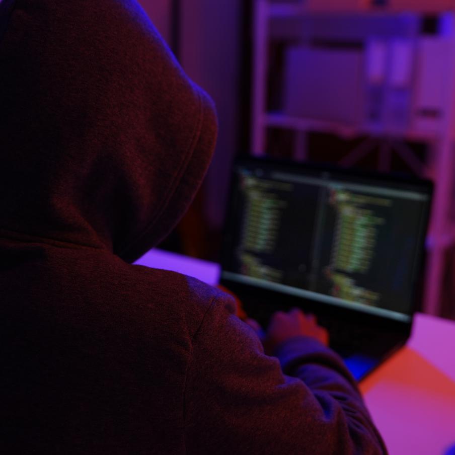 Искусственный интеллект взломал самую безопасную операционную систему в мире. Хакер смог взломать одну из наиболее защищённых свободных операционных систем мира при помощи искусственного интеллекта. Отмечается, что на это ИИ потребовалось всего четыре часа