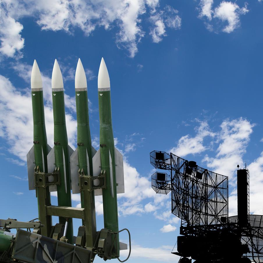 Силы ПВО за шесть часов сбили 77 украинских дронов над регионами России. В рамках операции по защите воздушного пространства Российской Федерации, проводимой с 08:00 до 14:00 по московскому времени 5 апреля текущего года, средства противовоздушной обороны (ПВО) успешно перехватили и уничтожили 77 украинских беспилотных летательных аппаратов, представляющих собой модели самолётов