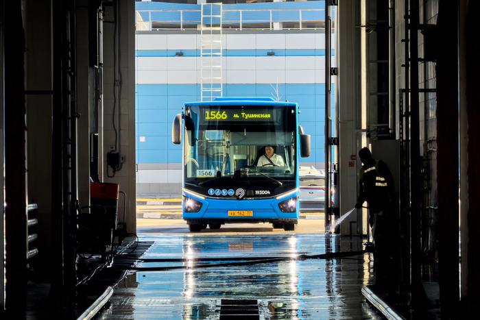 Уже 100 автобусов новой поставки для пригородных маршрутов пришли в Москву