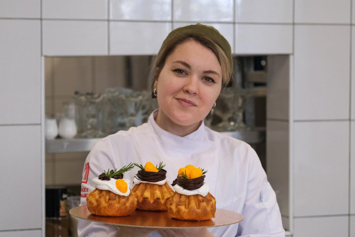 Куличи можно делать и большими, и маленькими.