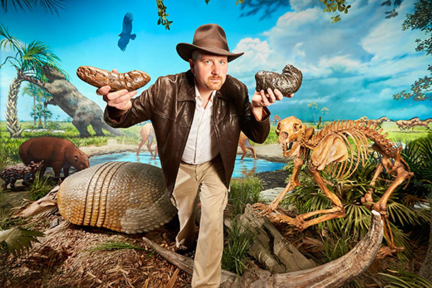 Джордж Франдсен – рекордсмен Книги рекордов Гиннесса по числу собранных им окаменевших фекалий.