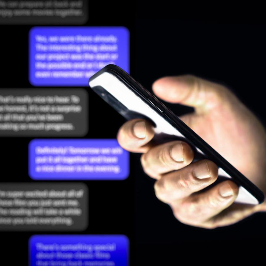 Мошенники освоили "завлекательный" способ маскировки вирусов. По данным Управления МВД России по организации борьбы с противоправным использованием информационно-коммуникационных технологий, одним из актуальных способов маскировки вредоносных программ является использование всплывающих окон