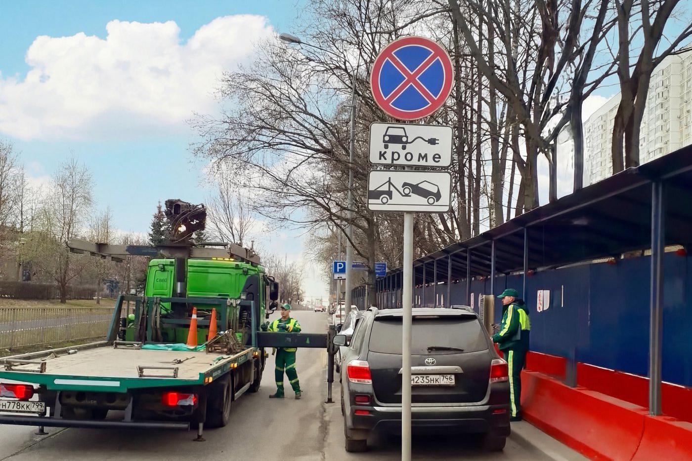 Максим Ликсутов: водители авто с двигателем внутреннего сгорания стали реже занимать места у зарядных станций