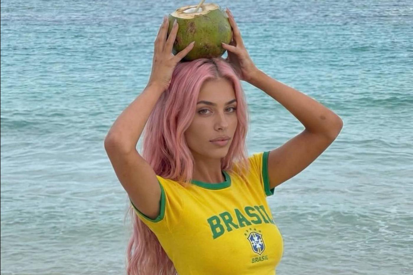 Нереальные красотки, или "вкусно, но пусто": что не так с ИИ-блогерами