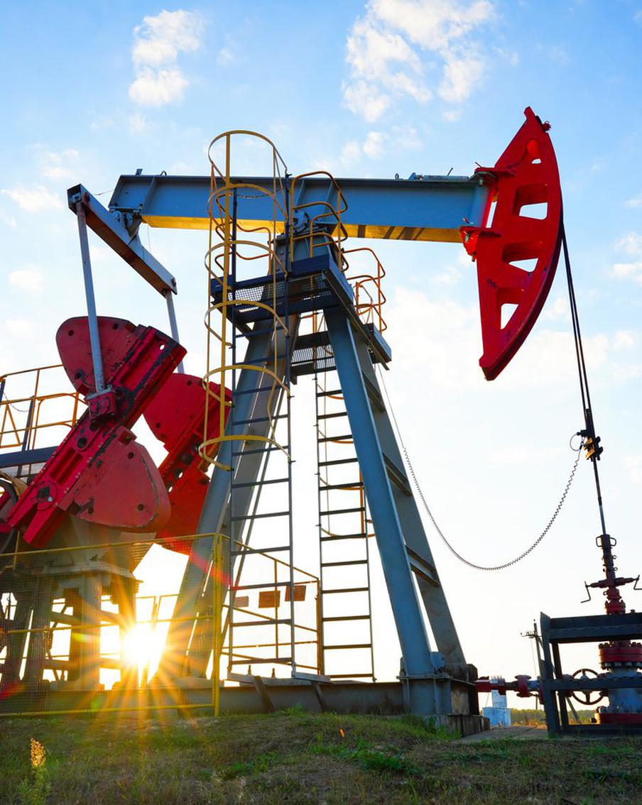 Цены на нефть резко упали после объявления прекращения огня между Ираном и США. В связи с объявлением о двухнедельном перемирии между Соединёнными Штатами Америки и Ираном мировые цены на нефть начали снижаться. Впервые с конца марта стоимость нефти марки Brent упала ниже 94 долларов за баррель