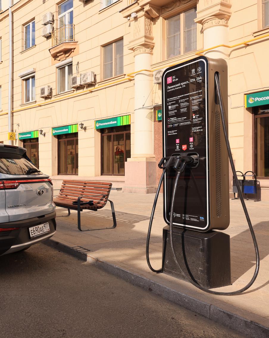 Москва стала центром развития электротранспорта в России: парк электромобилей вырос в 150 раз с 2015 года