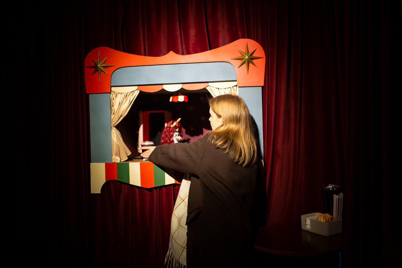 Репортёр Metro не упустила возможности попробовать фирменный кукольный латте.