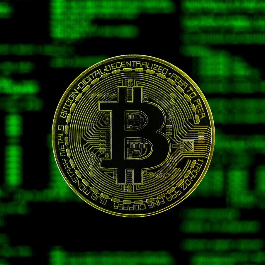 Журналисты раскрыли настоящую личность предполагаемого создателя биткоина. Американские журналисты провели расследование, в ходе которого, предположительно, смогли установить скрывавшегося под псевдонимом Сатоши Накамото человека. Им оказался британский криптограф