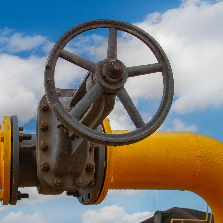 Россия ищет новых покупателей в Южной Азии на фоне кризиса на рынке СПГ. Глобальный дефицит на рынке сжиженного природного газа – Россия пытается найти покупателей своего топлива в Южной Азии. Отмечается, что это позволит стране продать в том числе топливо с подсанкционных проектов