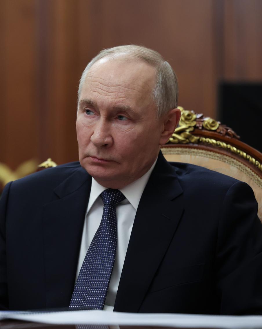 Российские власти пока не решили, будут ли объявлять пасхальное перемирие с Украиной в этом году