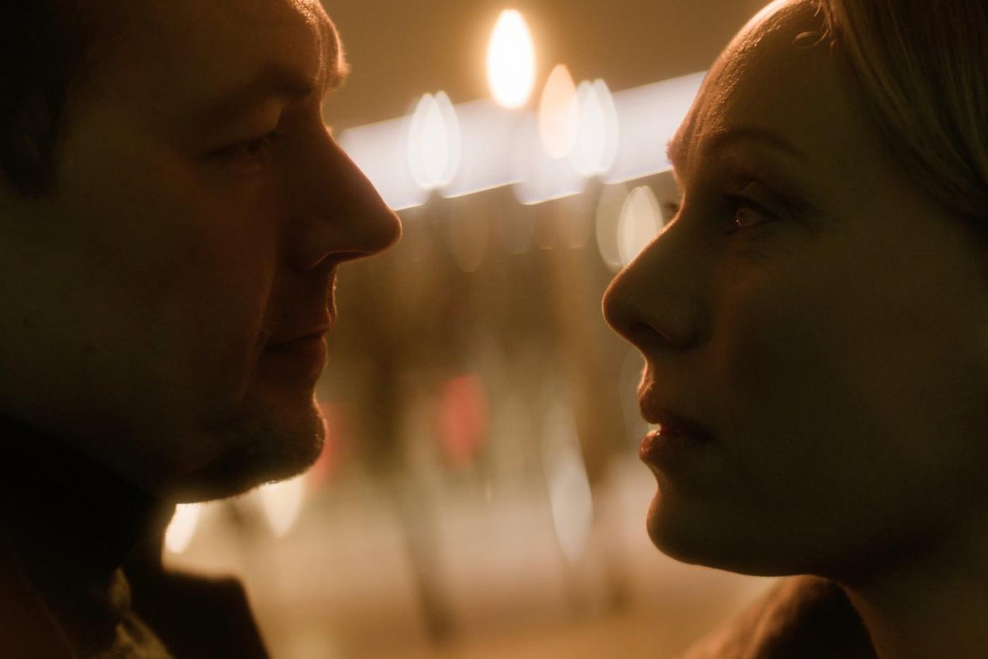 Алексей Фатеев и Ольга Ломоносова в сериале "Выход"