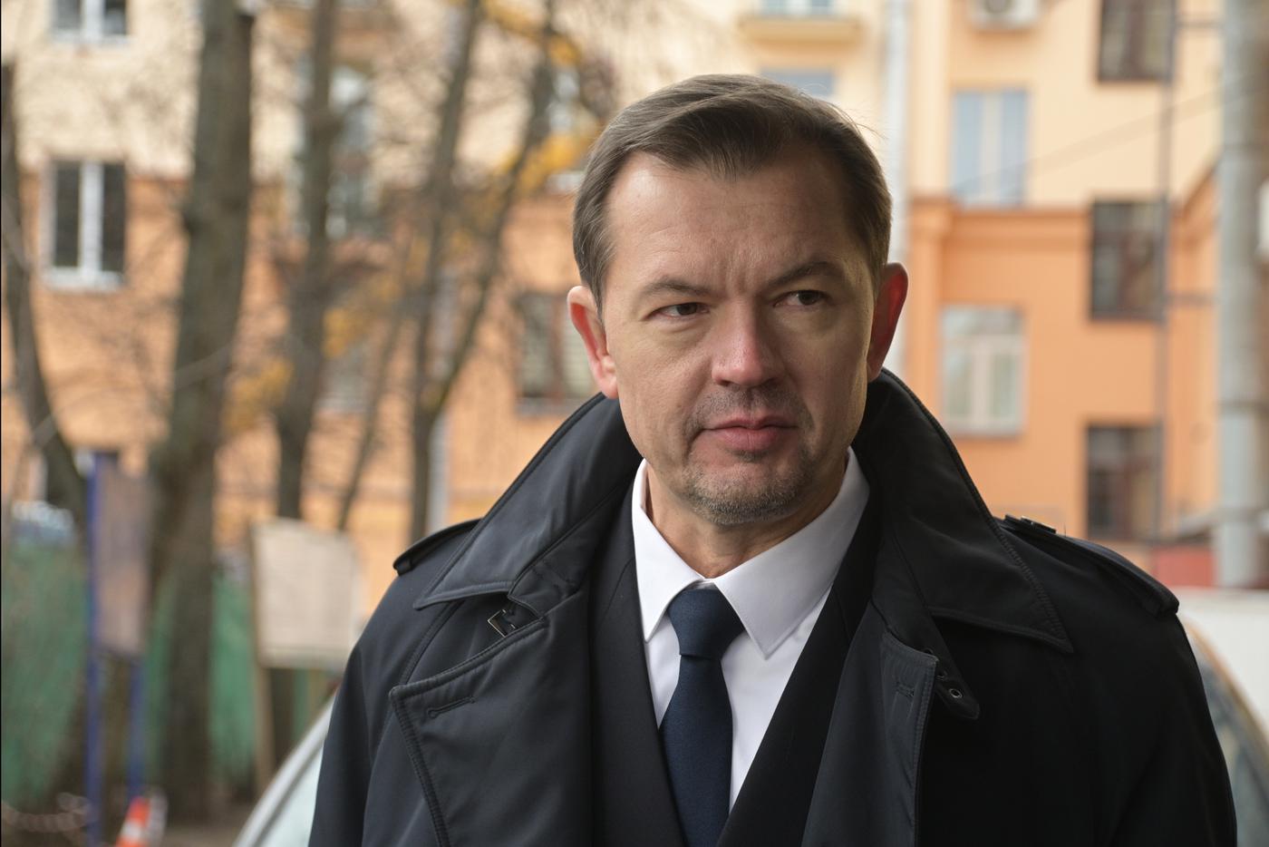 Алексей Фатеев знает, как управлять самолётом и обходиться без помощи психологов