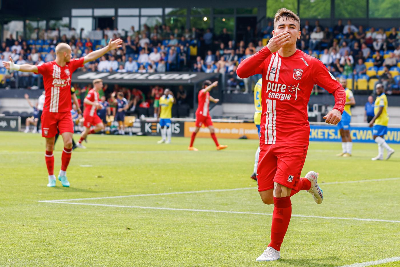 Российский футбольный союз рассмотрит инцидент с Манфредом Угальде 16–17 апреля