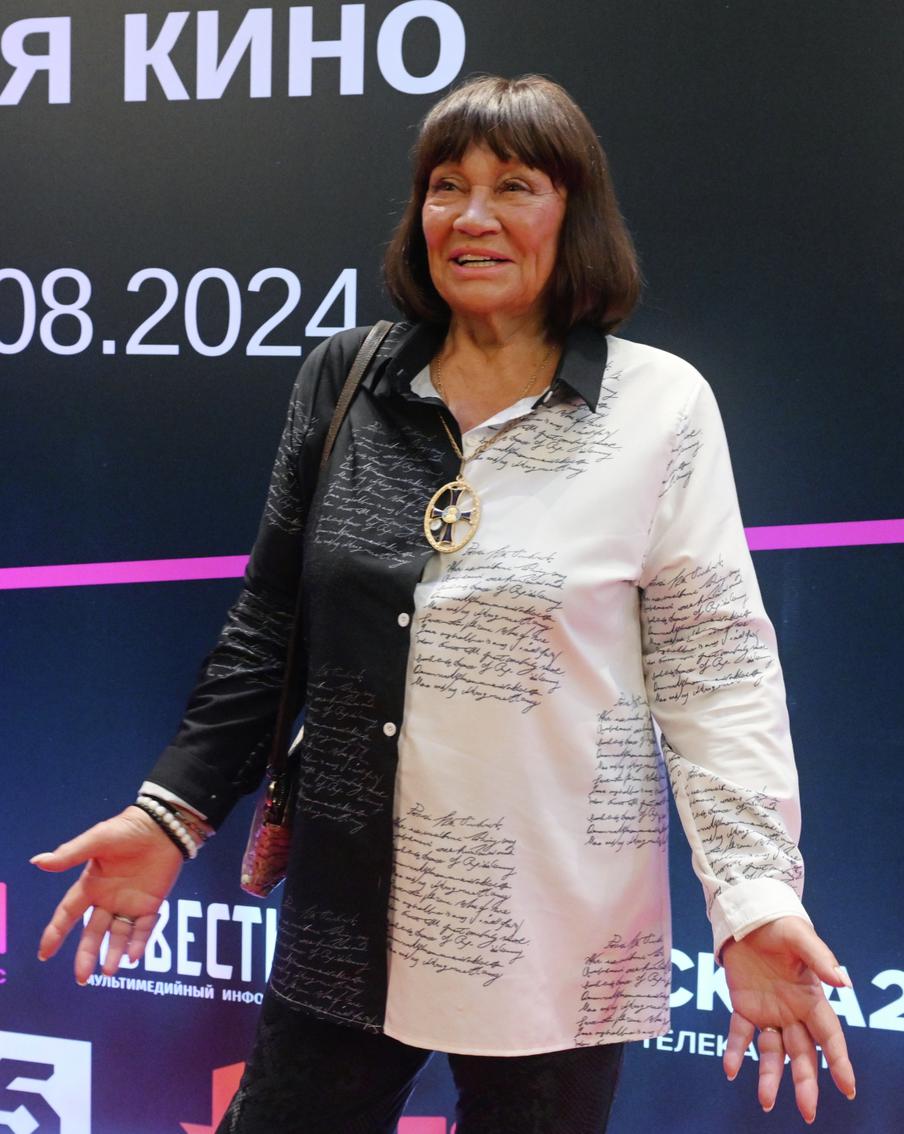 "Стыдно!": 87-летняя Лариса Лужина высказалась о пятом муже