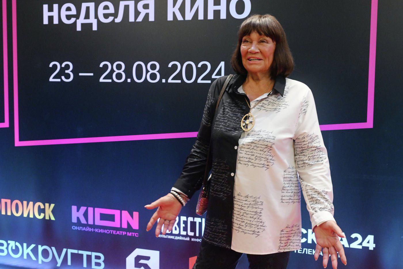 "Лежать я ещё могу": 87-летняя Лариса Лужина – о пятом браке с молодым