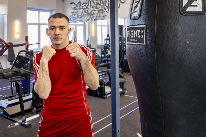 Тренировки, которые объединяют: ветеран СВО организовал секцию рукопашного боя