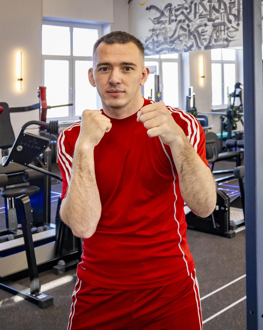 Тренировки, которые объединяют: ветеран СВО организовал секцию рукопашного боя