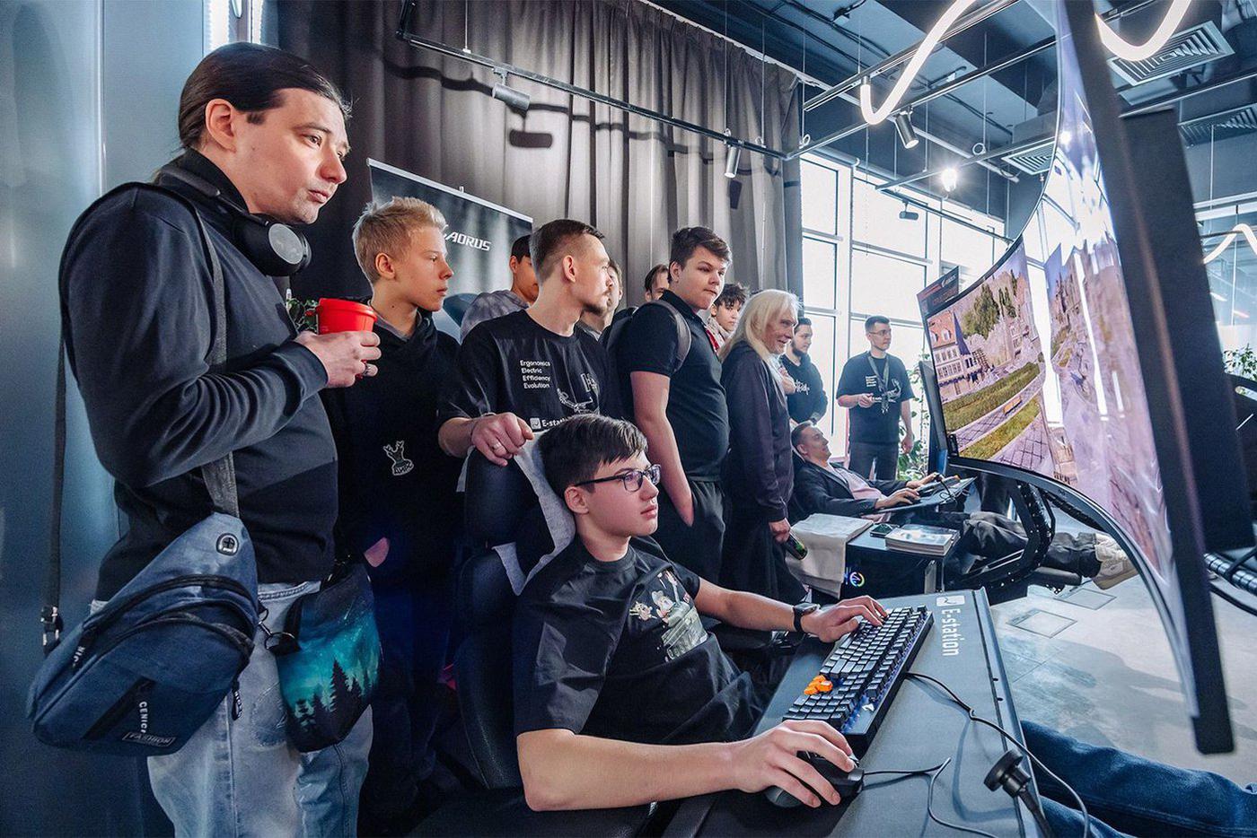 Гости "Киберсубботы" смогут узнать о создании игр и сыграть с профессионалами