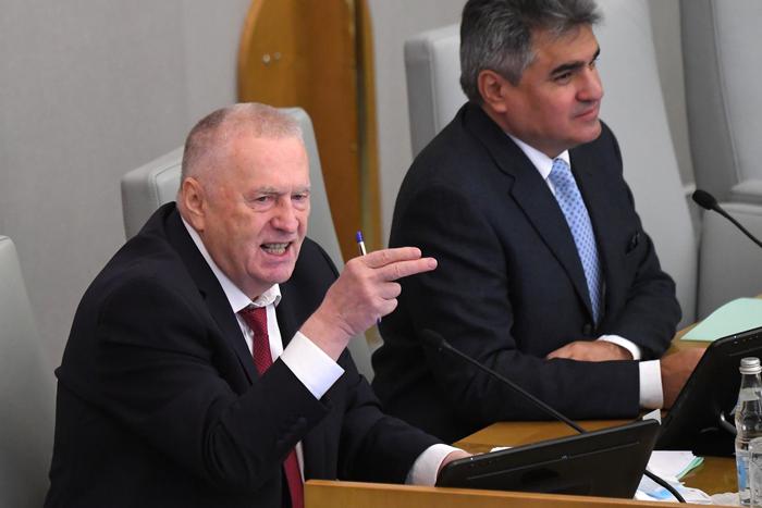 Точную дату главного пророчества Владимира Жириновского озвучили под окнами президента России