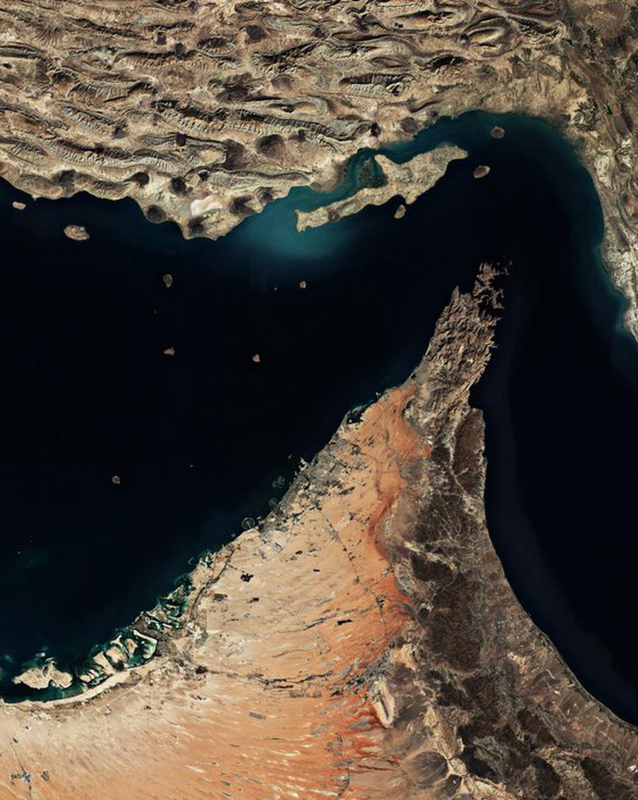 Иранские власти не смогут открыть Ормузский пролив из-за оставленных там мин. После завершения конфликта с США иранские власти не смогут полностью открыть Ормузский пролив для судоходства. Причина заключается в невозможности уничтожить все находящиеся там мины