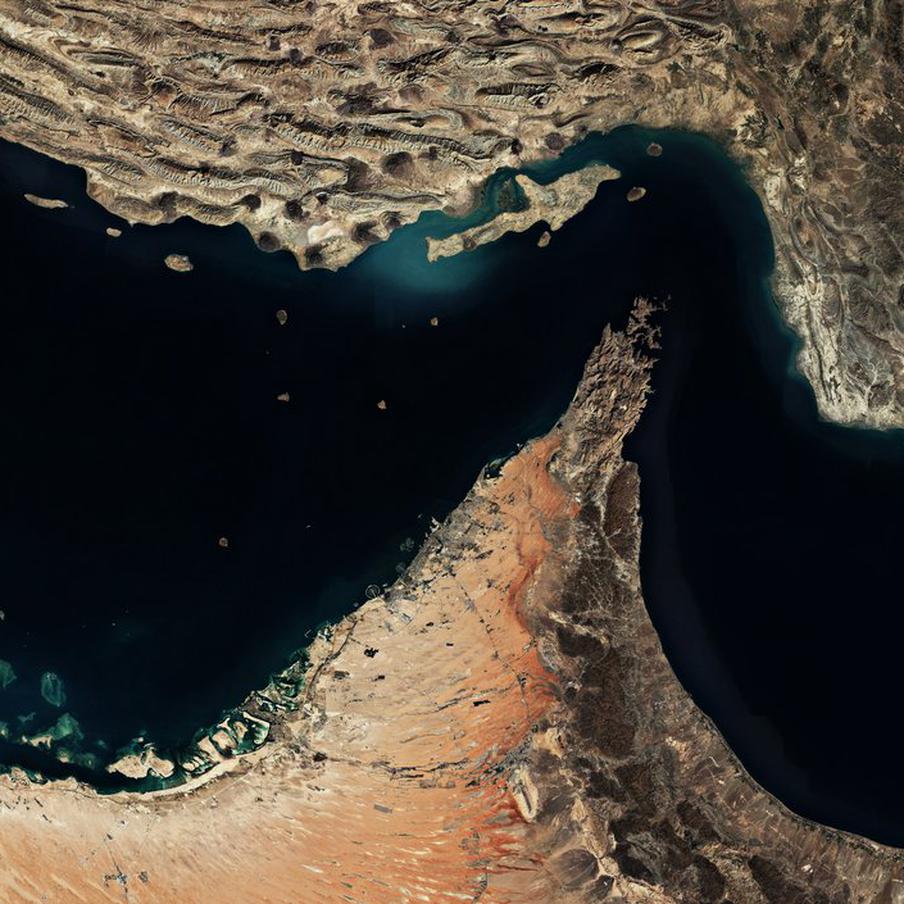 Иранские власти не смогут открыть Ормузский пролив из-за оставленных там мин. После завершения конфликта с США иранские власти не смогут полностью открыть Ормузский пролив для судоходства. Причина заключается в невозможности уничтожить все находящиеся там мины