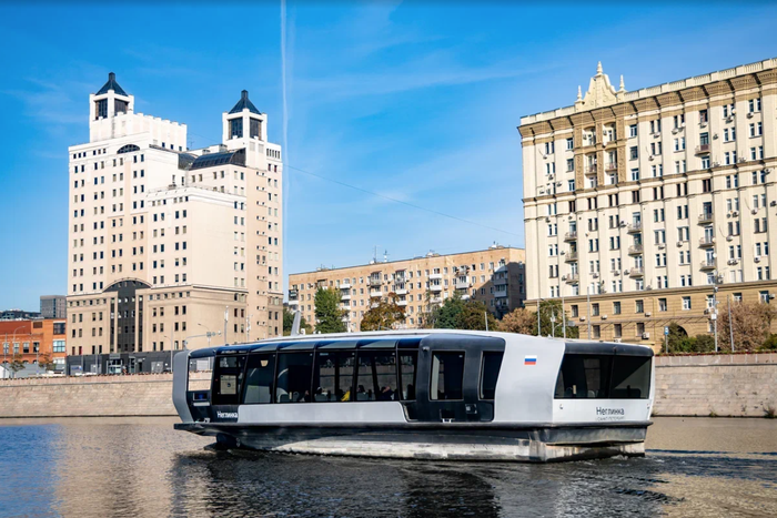 Растёт число пассажиров, пользующихся регулярным речным электротранспортом