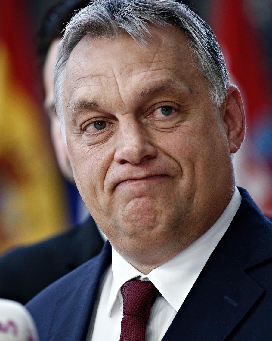 В Венгрии начались парламентские выборы, на которых решится судьба Орбана. Парламентские выборы стартовали в Венгрии 12 апреля. По их итогам может завершиться 12-летнее правление венгерского премьер-министра Виктора Орбана, не поддерживающего проукраинские инициативы в Евросоюзе