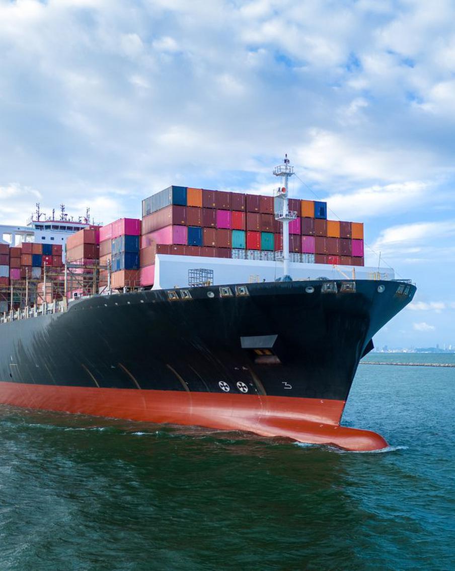 В Швеции неправомерно задержано очередное следовавшее из России судно. Шведская береговая охрана 12 апреля задержала следовавшее из России в испанский Лас-Пальмас судно. Отмечается, что на корабле был вывешен панамский флаг