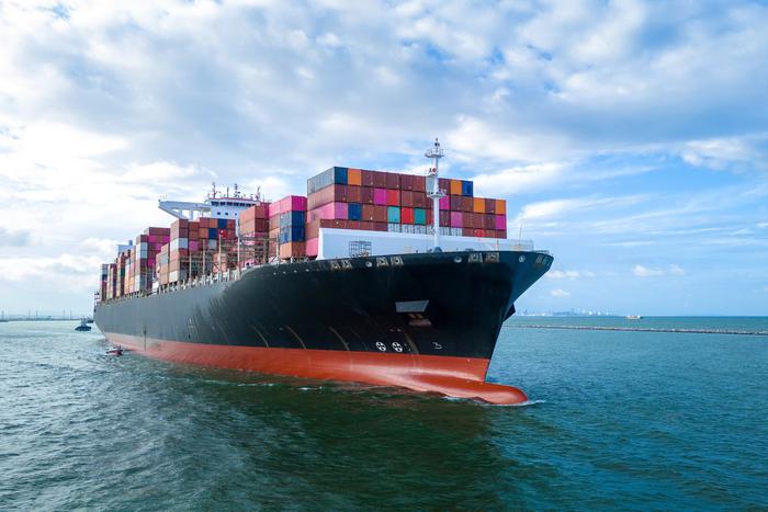 Швеция задержала следовавший из России грузовой корабль за "экологические преступления"