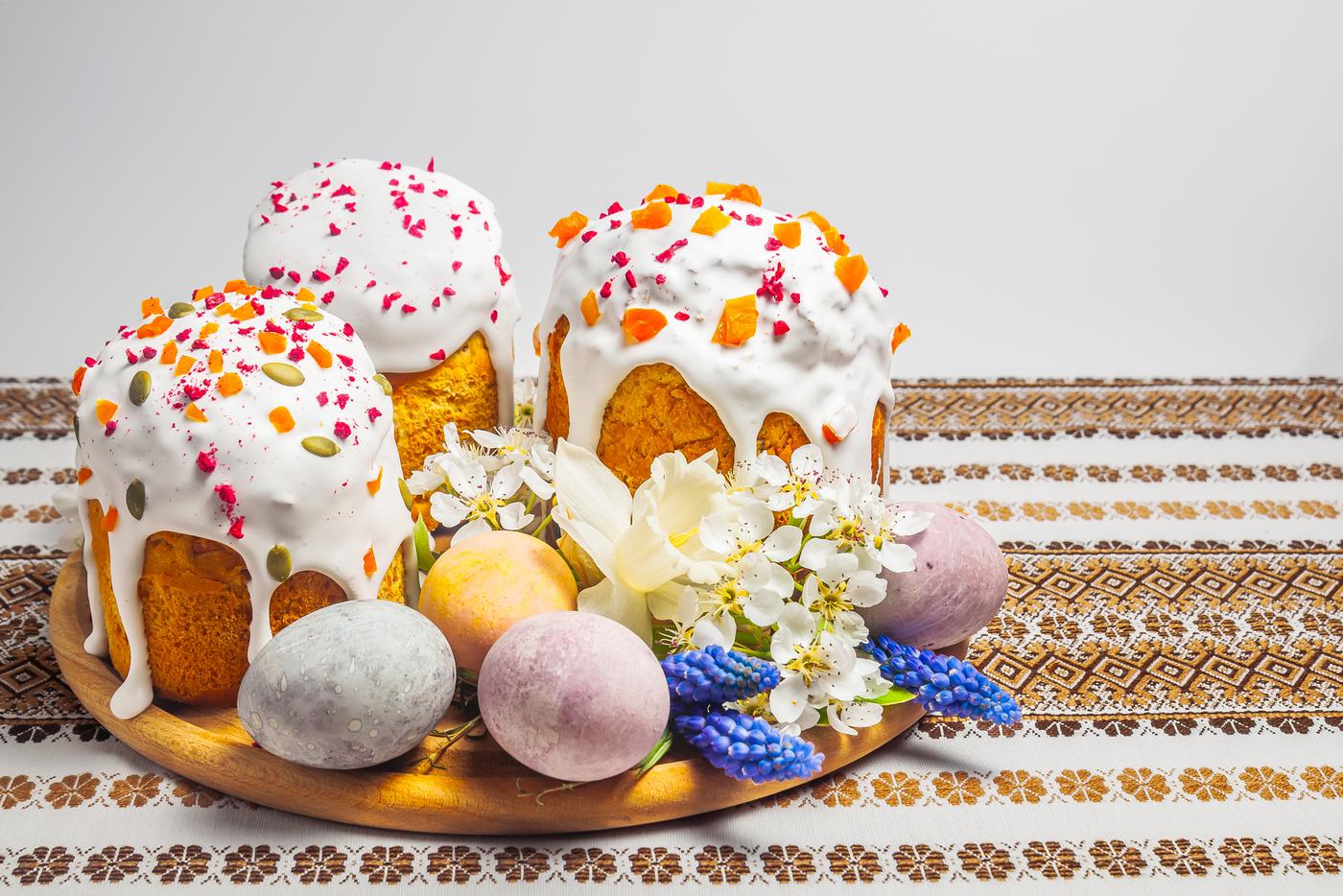 Кулич весом 600 килограммов и диаметром 3,5 метра испекли в Крыму