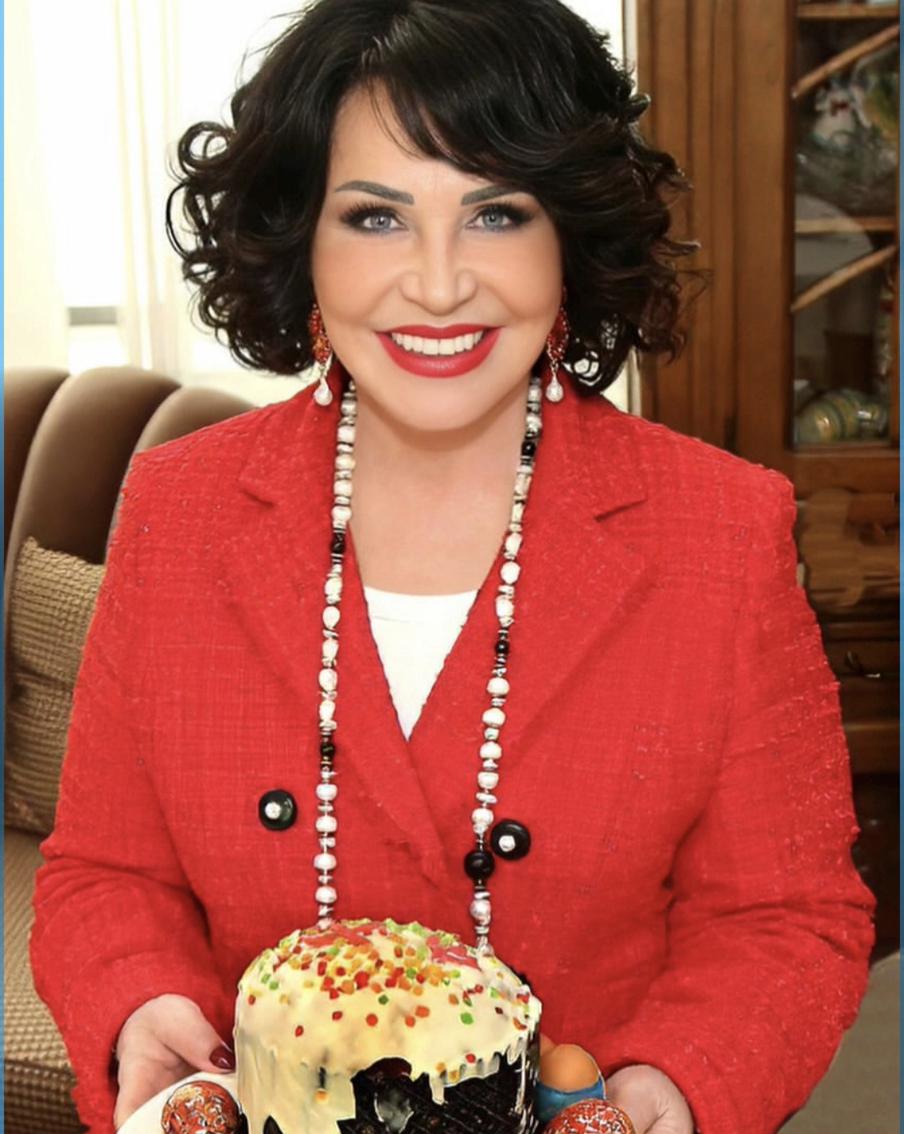 Пасхальный кулич Надежды Бабкиной.