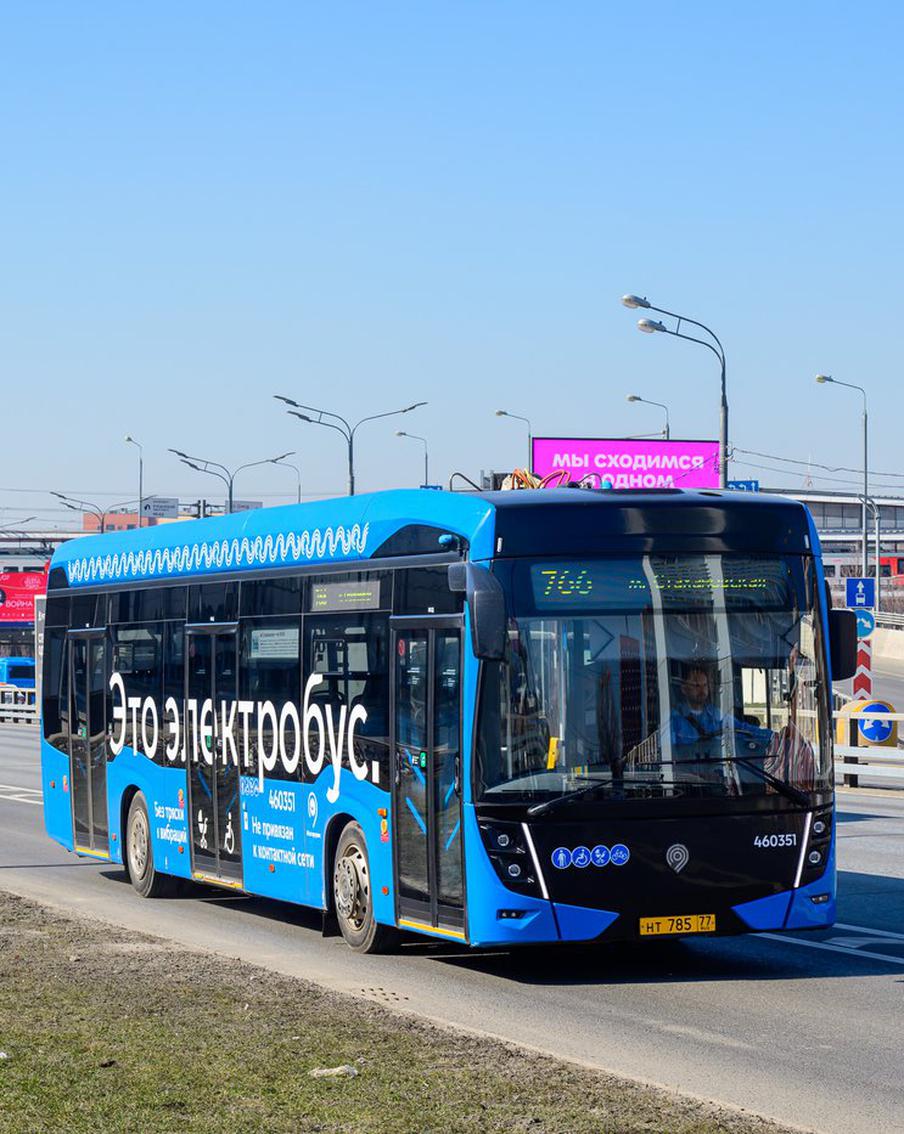 Почти 3,5 тыс. электробусов и трамваев готовят к работе летом. Наземный городской транспорт Москвы продолжает быть комфортным и безопасным для пассажиров в любое время года. Специалисты Мосгортранса, работающие на эксплуатационных площадках, регулярно проводят техосмотр, необходимое техобслуживание и подготовку транспортных средств к эксплуатации в зависимости от изменений погоды