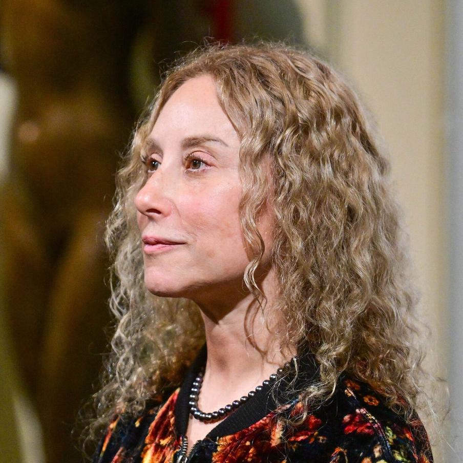 Алла Есипович-Рогинская, коллекционер советской скульптуры первой трети XX века, куратор выставки: