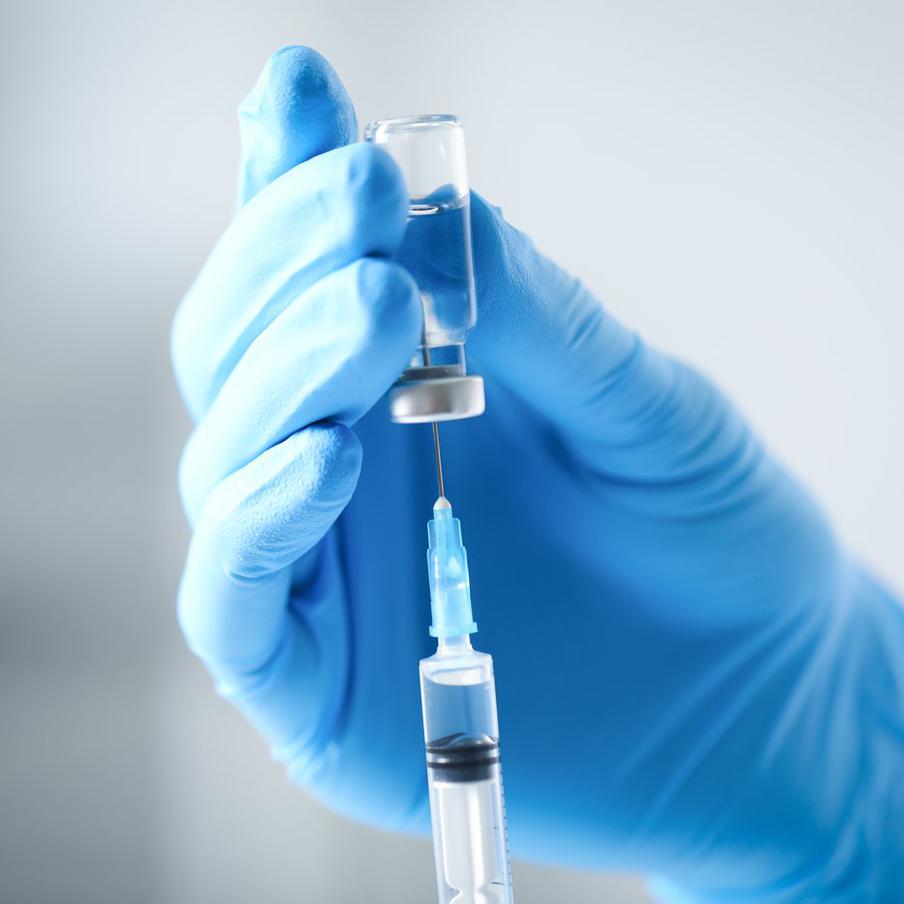 ФМБА ввело онковакцину "Онкопепт" первому пациенту. Препарат от колоректального рака ввели 31 марта 2026 года. Пациент чувствует себя хорошо. Следующему участнику вакцину введут 20 апреля