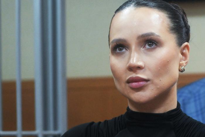 У четвёртого ребёнка блогера Лерчек в графе "отец" мог быть записан Чекалин