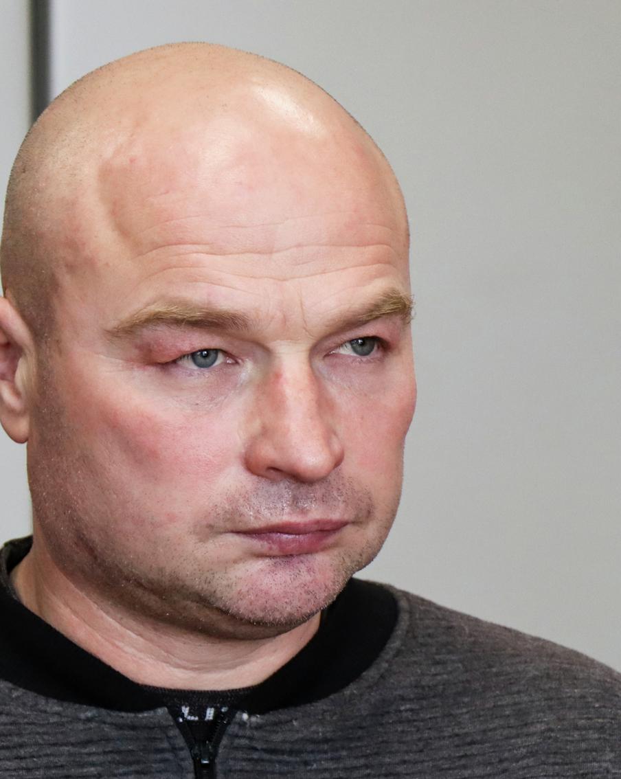 Выживший после двух месяцев дрейфа в море Пичугин получил 3 года принудработ. Октябрьский районный суд Улан-Удэ признал Михаила Пичугина виновным в нарушении правил эксплуатации судна, повлёкшем гибель брата и племянника. Мать погибших просила не наказывать сына строго