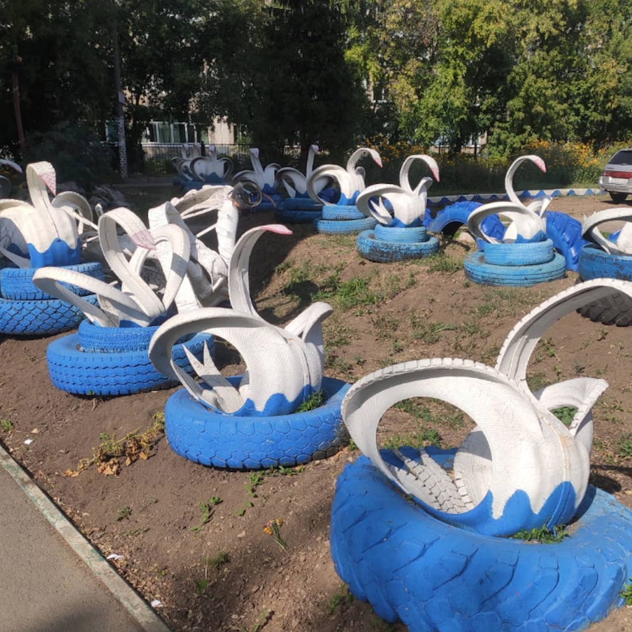 Башкирия. По ночам гадкие покрышки оборачиваются прекрасными лебедями. 