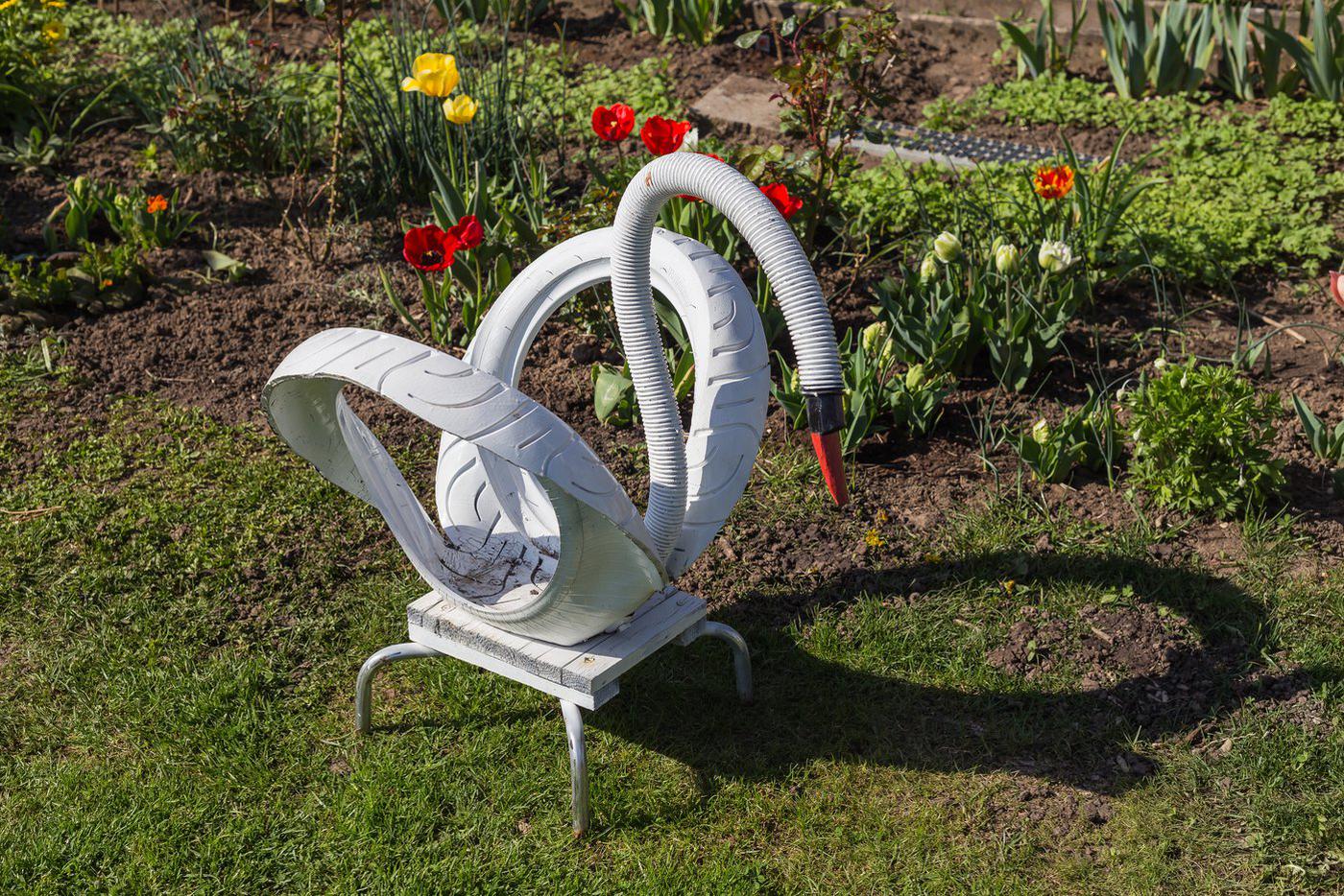 15.04.2022,Private,Garden.,Wiesbaden.,Germany.,Creative,Garden,Decoration,In,The ЖЭК-арт