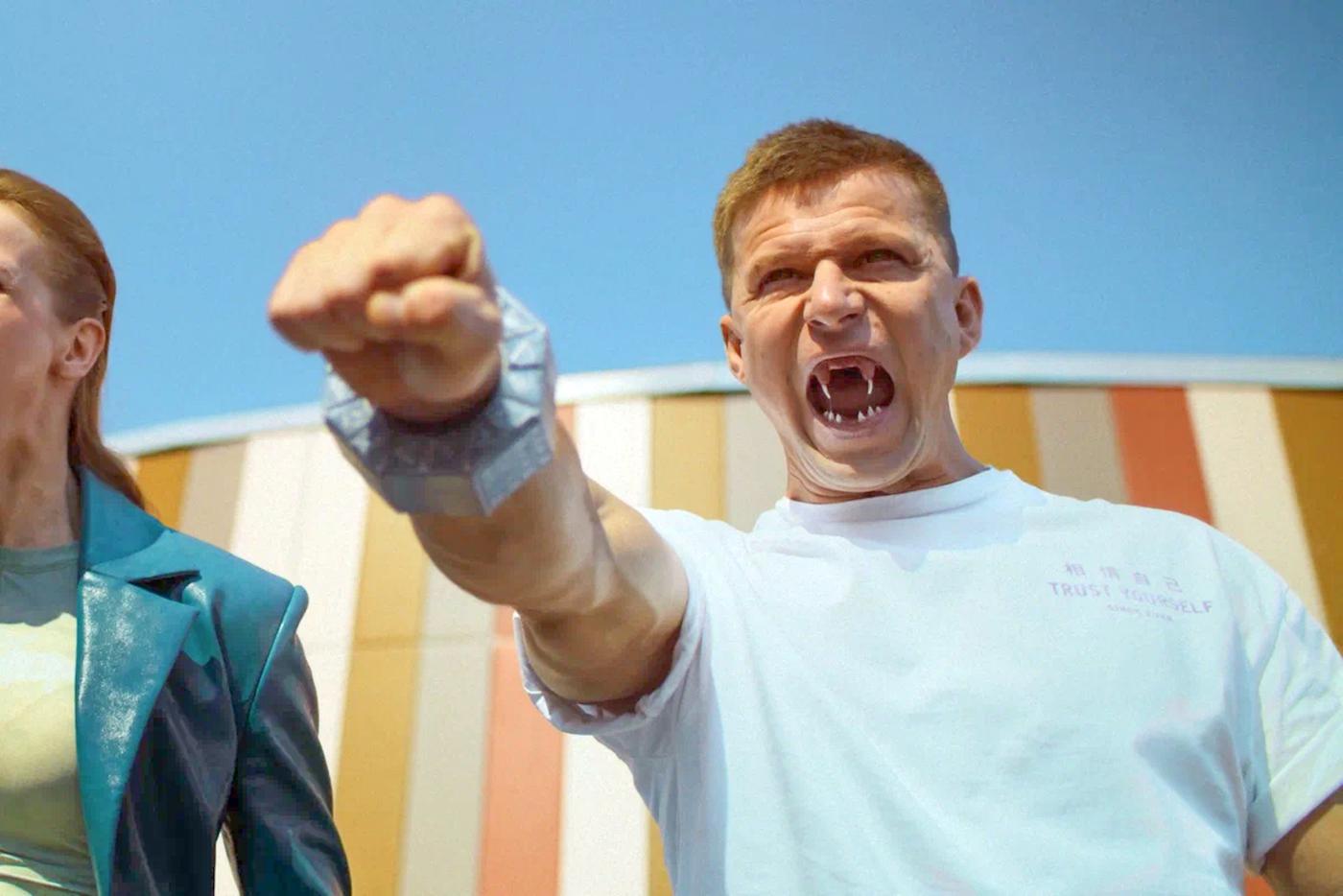 Роман Курцын и его космический пират в фильме "Пираты галактики Барракуда".