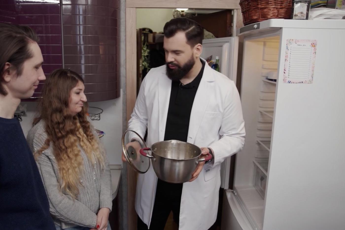 Герои нового реалити-шоу излечиваются от всех болезней благодаря ревизии холодильников